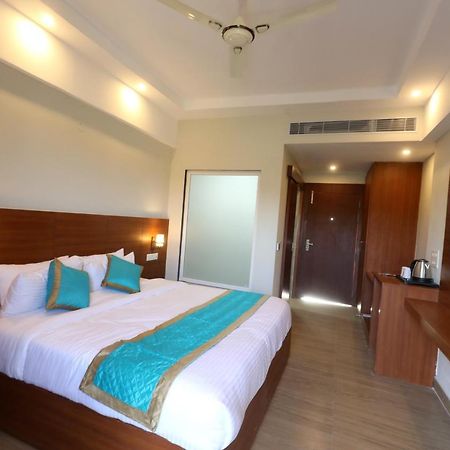 Aar Resort & Spa Jhajra Екстер'єр фото